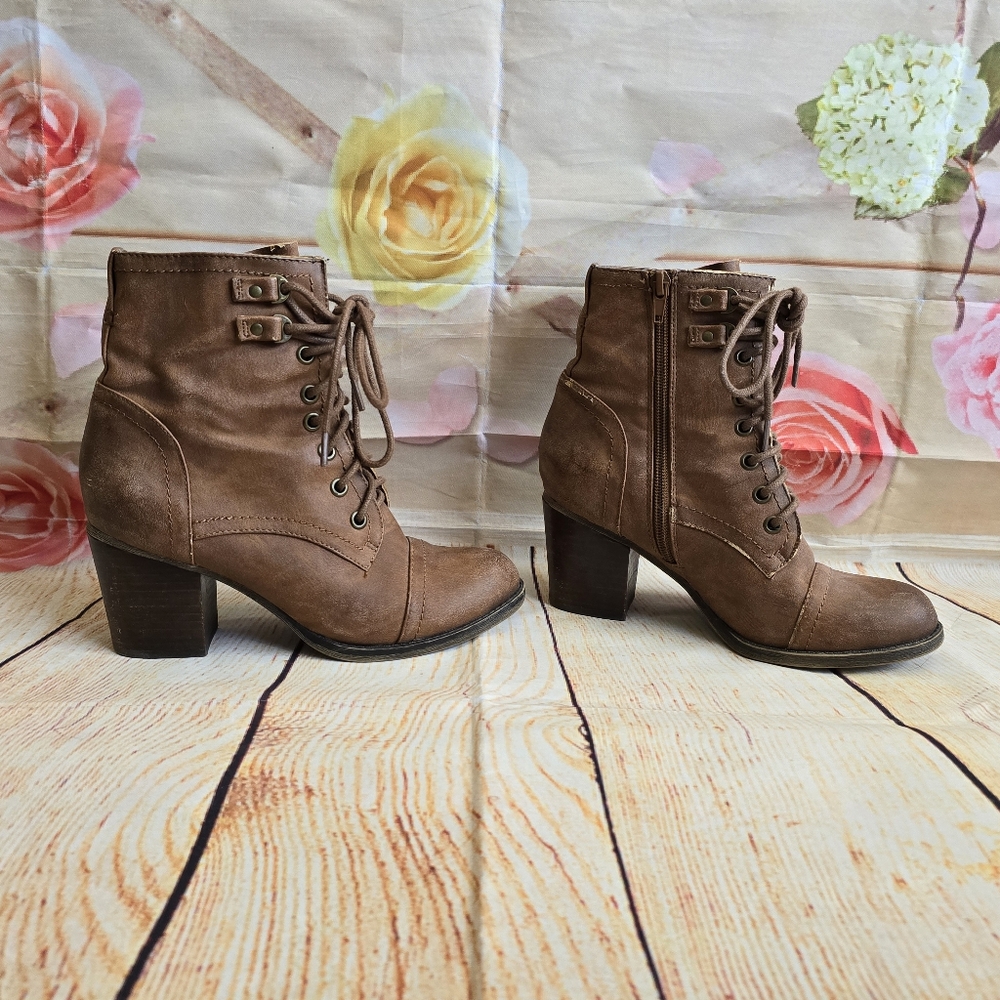 Madden Girl brown boots